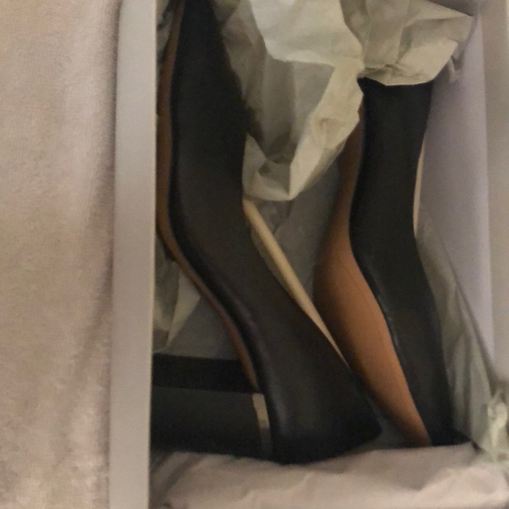 Women’s shoes